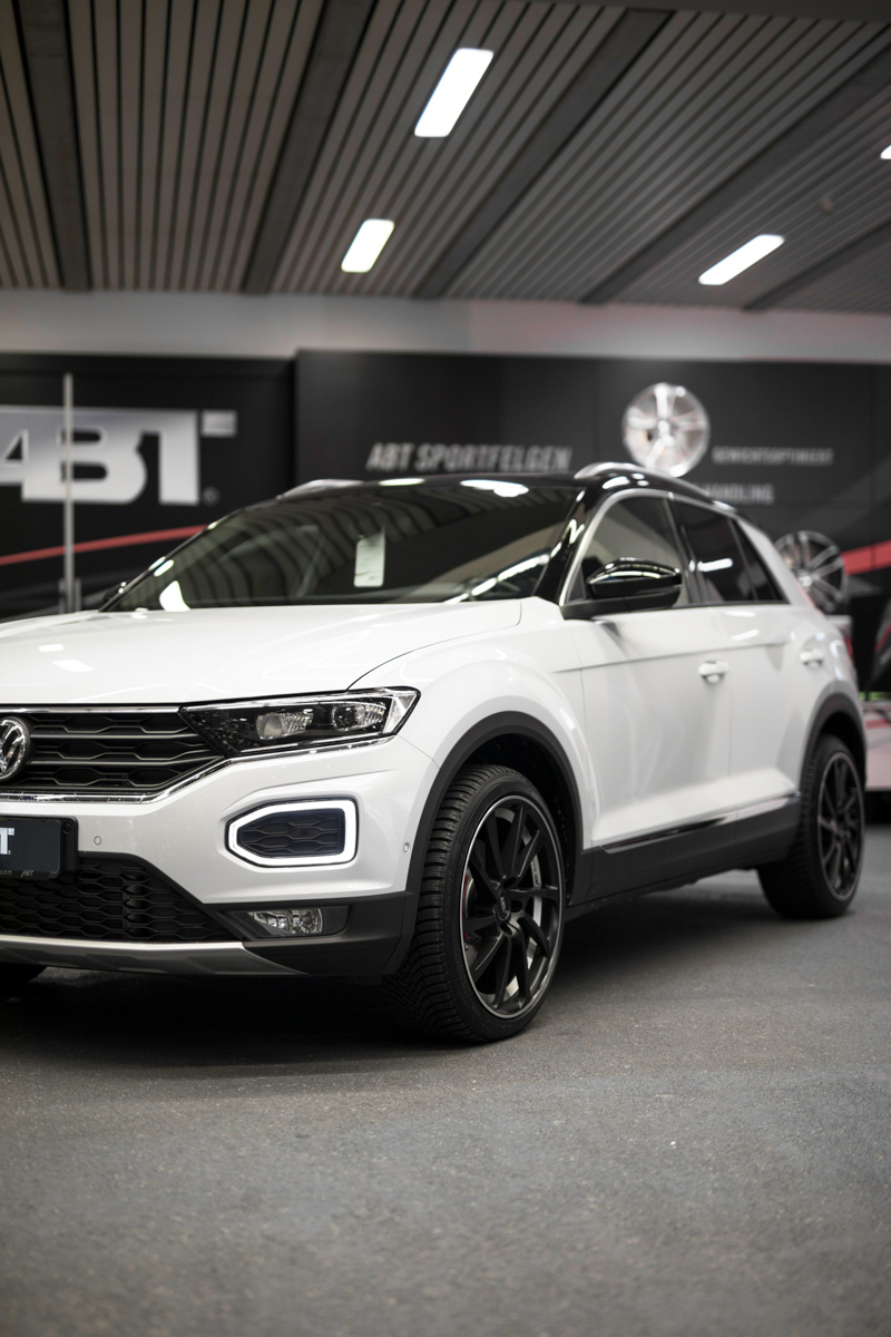 El Volkswagen T-Roc recibe potencia extra gracias a ABT: Ahora más "GTI"