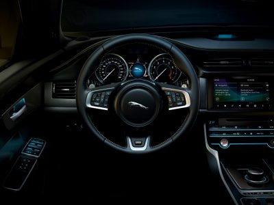 La edición limitada "300 Sport" aterriza en los Jaguar XE, XF y XF Sportbrake