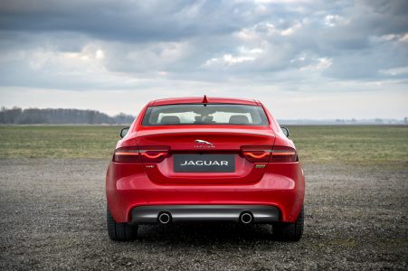 La edición limitada "300 Sport" aterriza en los Jaguar XE, XF y XF Sportbrake