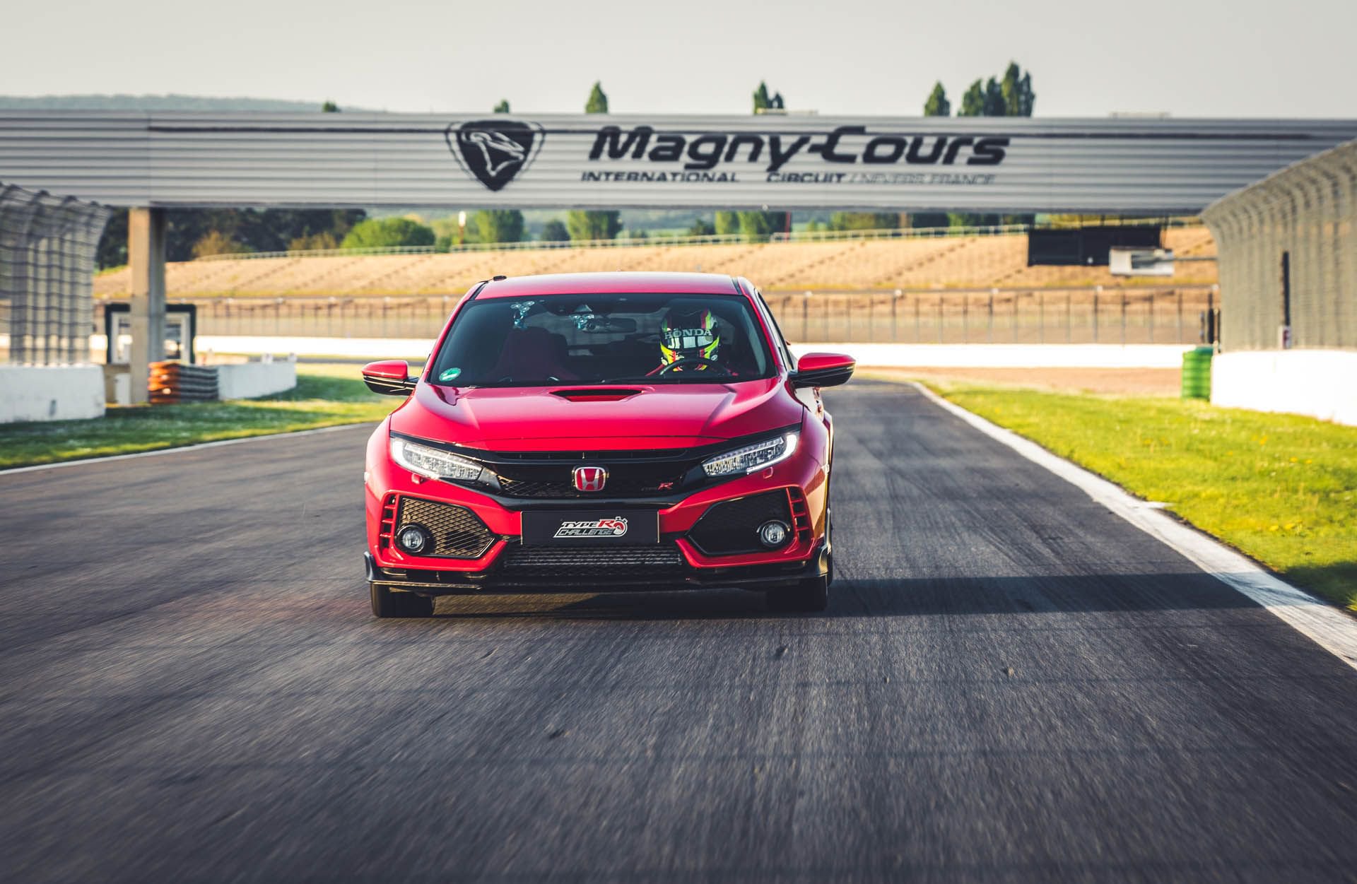 El Honda Civic Type R vuelve a batir un récord de tracción delantera en circuito