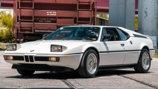 Sale a la venta un BMW M1 con poco más de 12.000 kilómetros