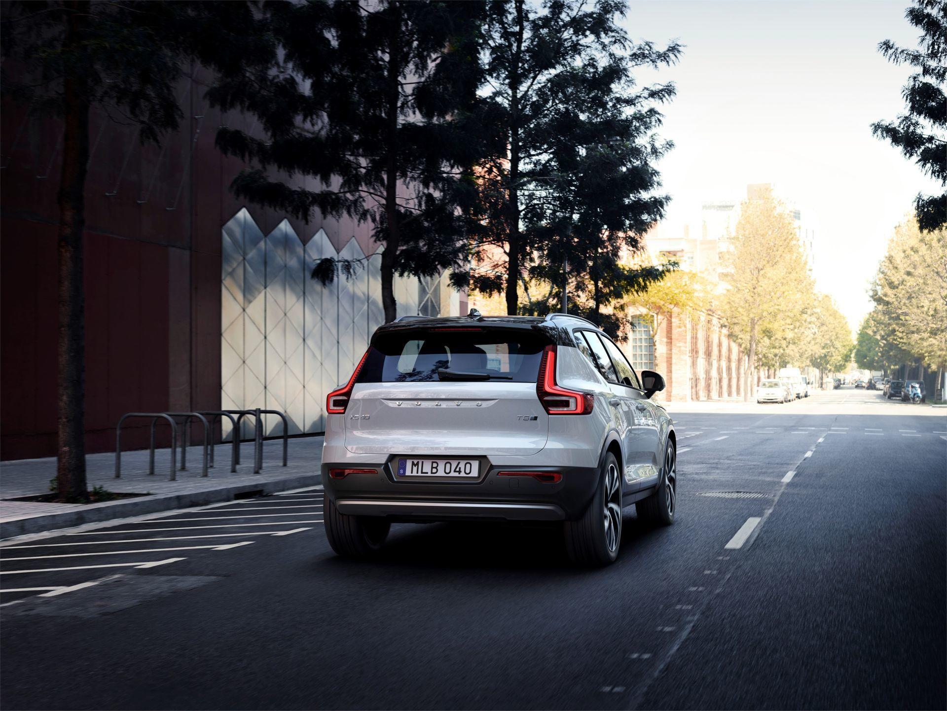 Volvo rompe todas sus previsiones con el XC40: Tienen que aumentar su producción debido a su éxito