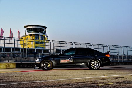 El BMW M5 de AC Schnitzer es más rápido que un Porsche 911 Turbo S en el circuito de Sachsenring