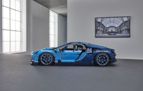 El Bugatti Chiron de LEGO tiene 3.599 piezas y un precio de 419,99 euros: ¿Ya estás listo para comprarlo?
