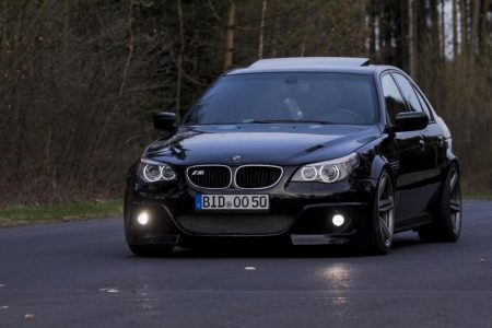 Alguien ha transformado estéticamente un BMW M5 E39 en un BMW M5 E60