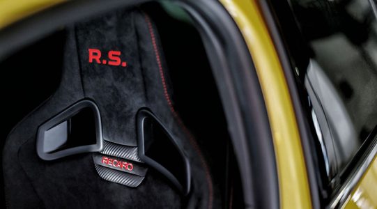 El Renault Mégane RS Trophy ya es oficial: 300 CV y chasis Cup