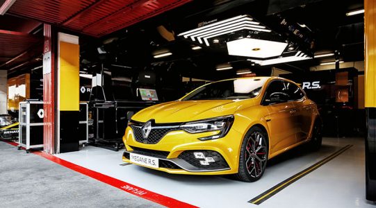 El Renault Mégane RS Trophy ya es oficial: 300 CV y chasis Cup