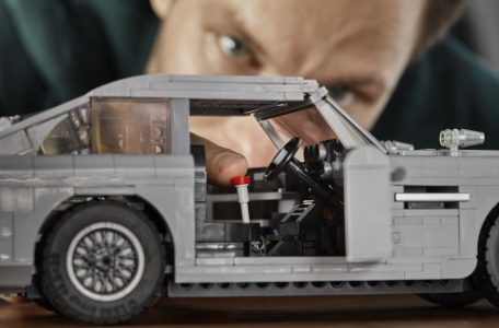 Gracias a LEGO ya puedes tener el Aston Martin DB5 de James Bond: ¡Con asiento eyectable!