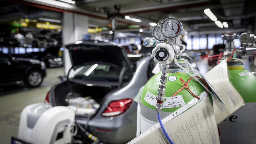 1 millón de Mercedes a revisión por manipular las emisiones de gases contaminantes