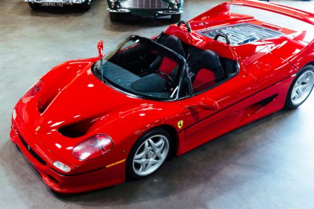 El primer Ferrari F50 fabricado ya puede ser tuyo