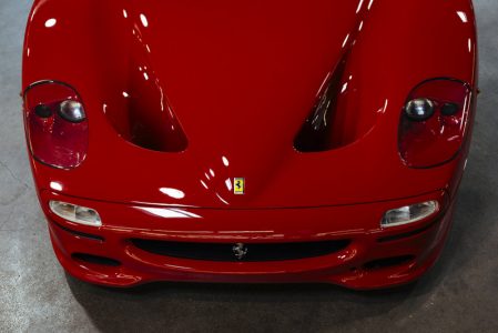 El primer Ferrari F50 fabricado ya puede ser tuyo