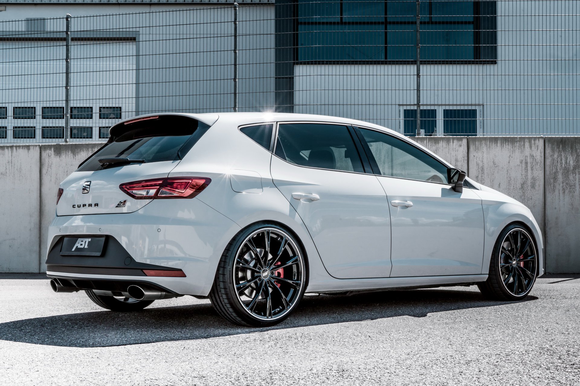 El SEAT León Cupra de ABT alcanza los 370 CV: Una opción más seria