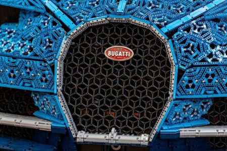 Hay un Bugatti Chiron fabricado de LEGO a tamaño real: ¡Con más de un millón de piezas!