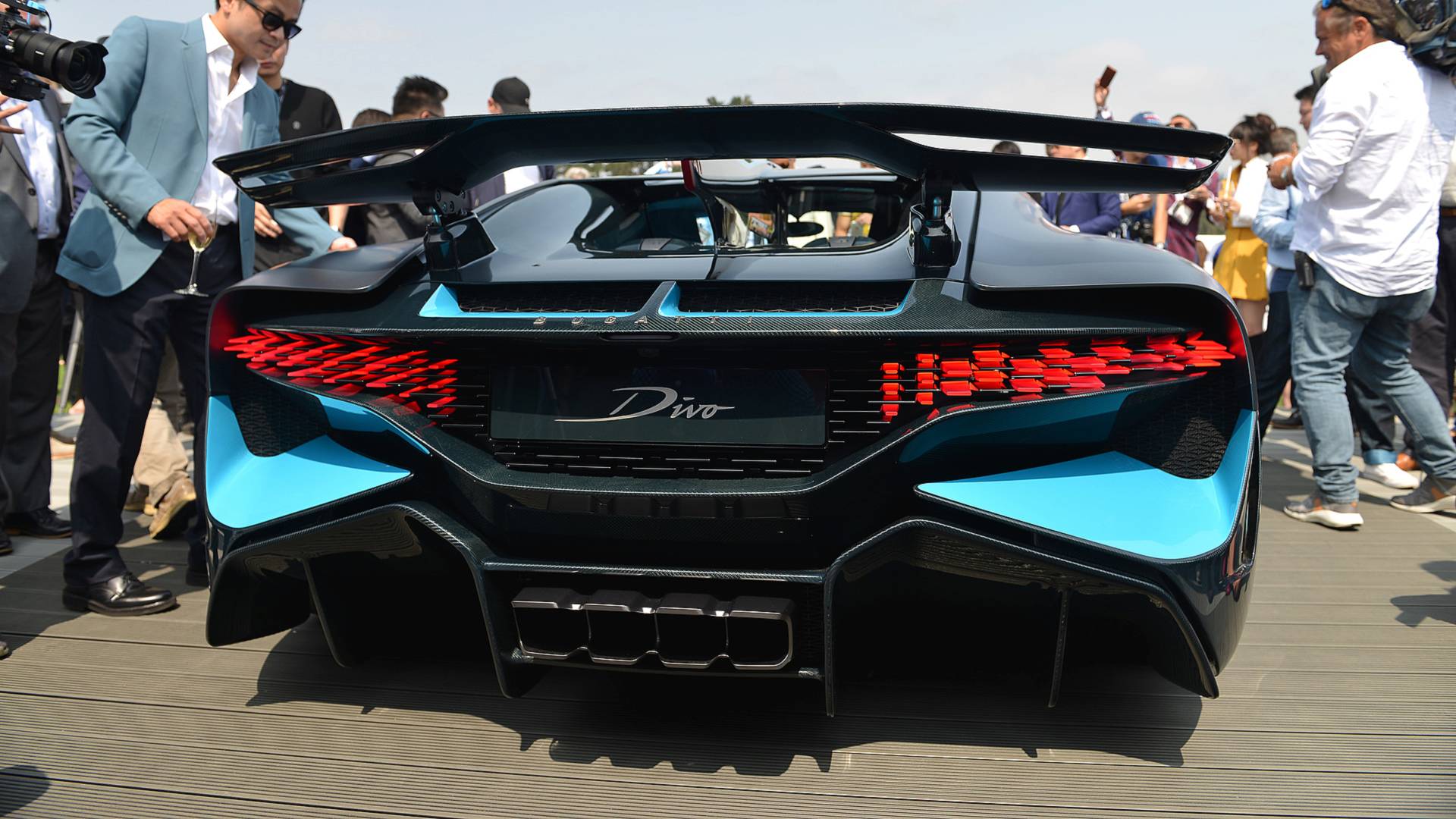 Oficial: Bugatti Divo, información y datos desde Pebble Beach