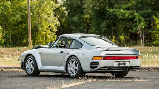 ¿Quieres un Porsche 959 Komfort? Hazte con uno accidentado en subasta