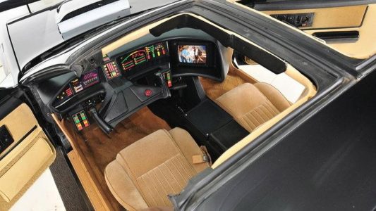 ¿Quieres una de las tres unidades de KITT (el coche fantástico)? Está a la venta