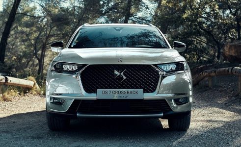 DS 7 Crossback E-TENSE 4x4: La versión híbrida enchufable con 50 km en modo eléctrico