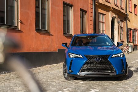 El crossover compacto Lexus UX 250h llegará en 2019 y arrancará en los 33.900 euros