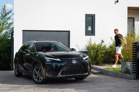 El crossover compacto Lexus UX 250h llegará en 2019 y arrancará en los 33.900 euros