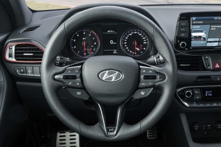 El Hyundai i30 Fastback N se hace oficial: Deportividad en un sedán con aires de coupé