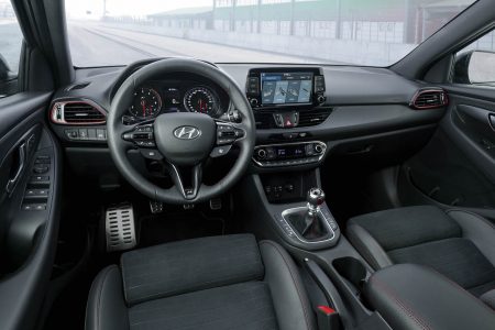 El Hyundai i30 Fastback N se hace oficial: Deportividad en un sedán con aires de coupé