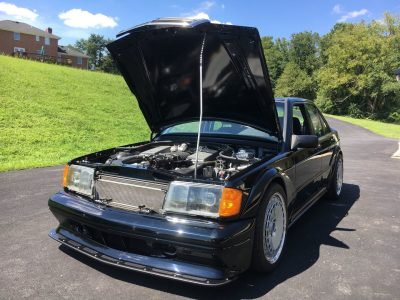 Este Mercedes-Benz 190E 2.5-16 esconde una gran sorpresa