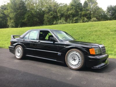 Este Mercedes-Benz 190E 2.5-16 esconde una gran sorpresa