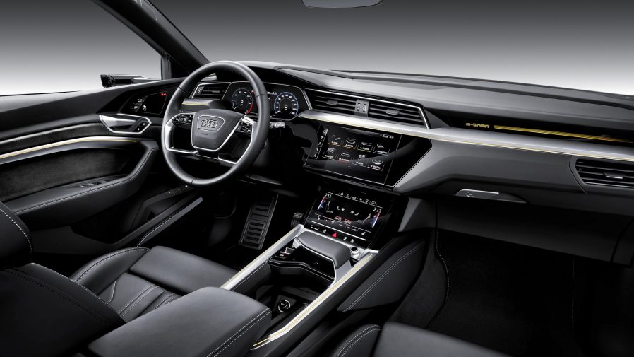 Oficial: Audi e-tron, eléctrico, potente y capaz de todo