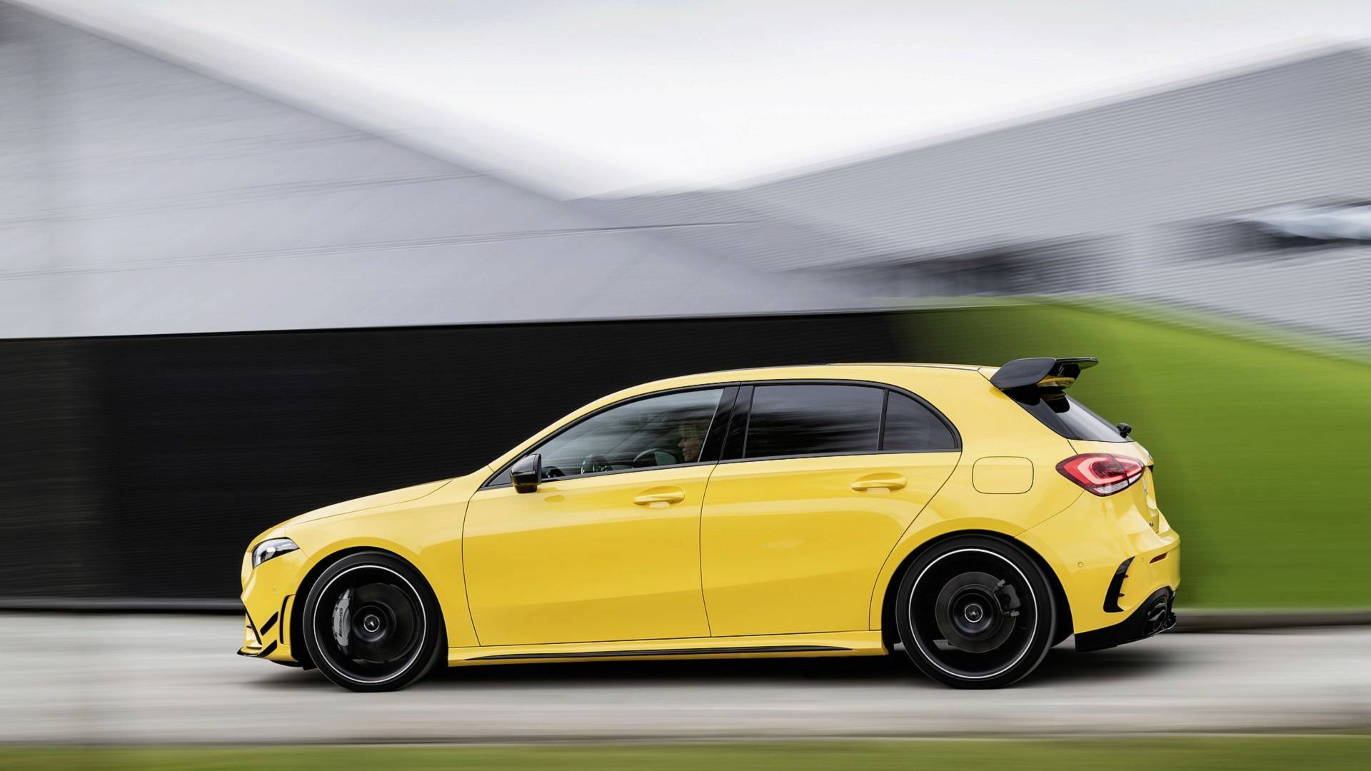 Oficial: Mercedes-AMG A 35 4MATIC