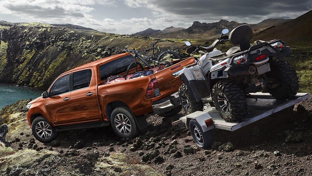 toyota-hilux-legend-mas-equipado-y-con-el-motor-diesel-2-4-d-4d-de-150-cv-04