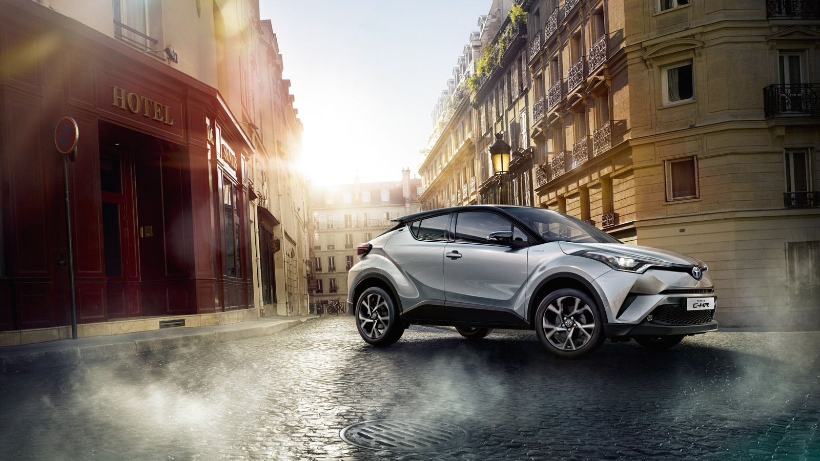 Toyota llama a revisión 1 millón de C-HR y Prius: RIesgo de incendio