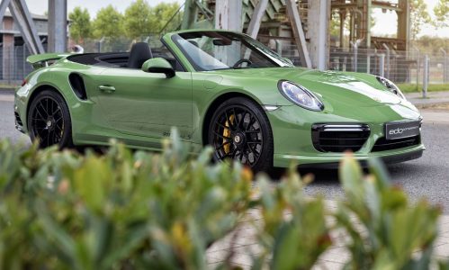 El Porsche 911 Turbo S de Edo Competition se pone un traje de color verde oliva