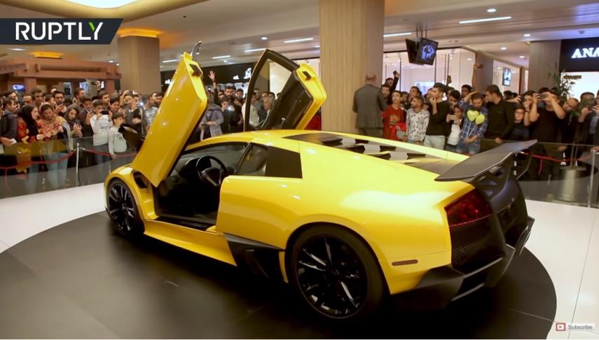 Este clon del Lamborghini Murciélago y motor Hyundai se ha hecho con ingeniería inversa por unos iraníes