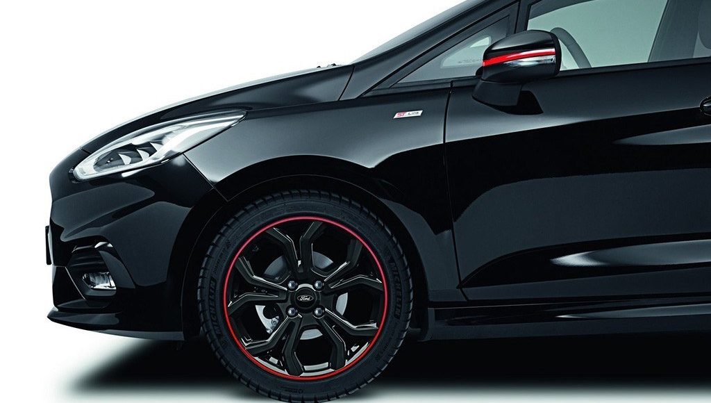 mas-colores-para-el-benjamin-el-ford-fiesta-st-line-recibe-la-serie-red-black-edition-03