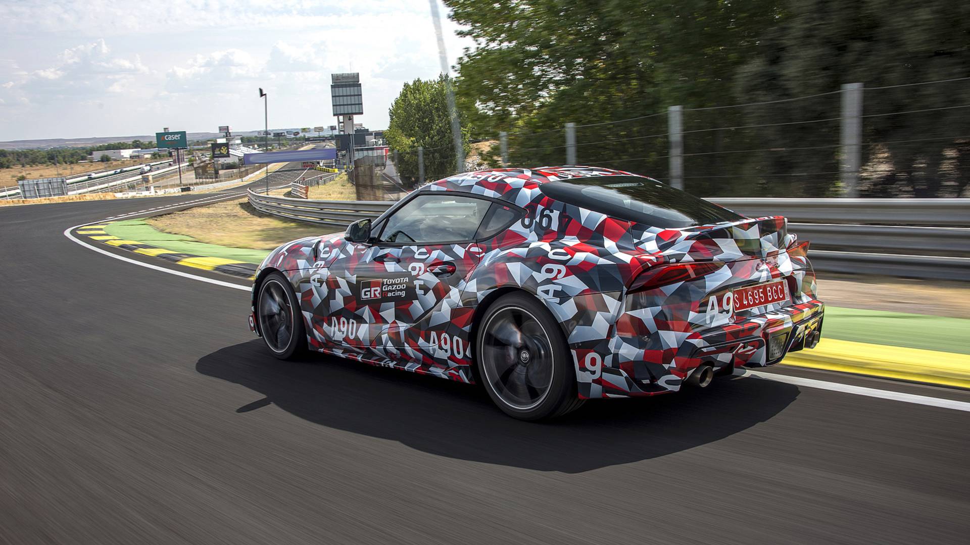 Oficial: el nuevo Toyota Supra debutará en enero