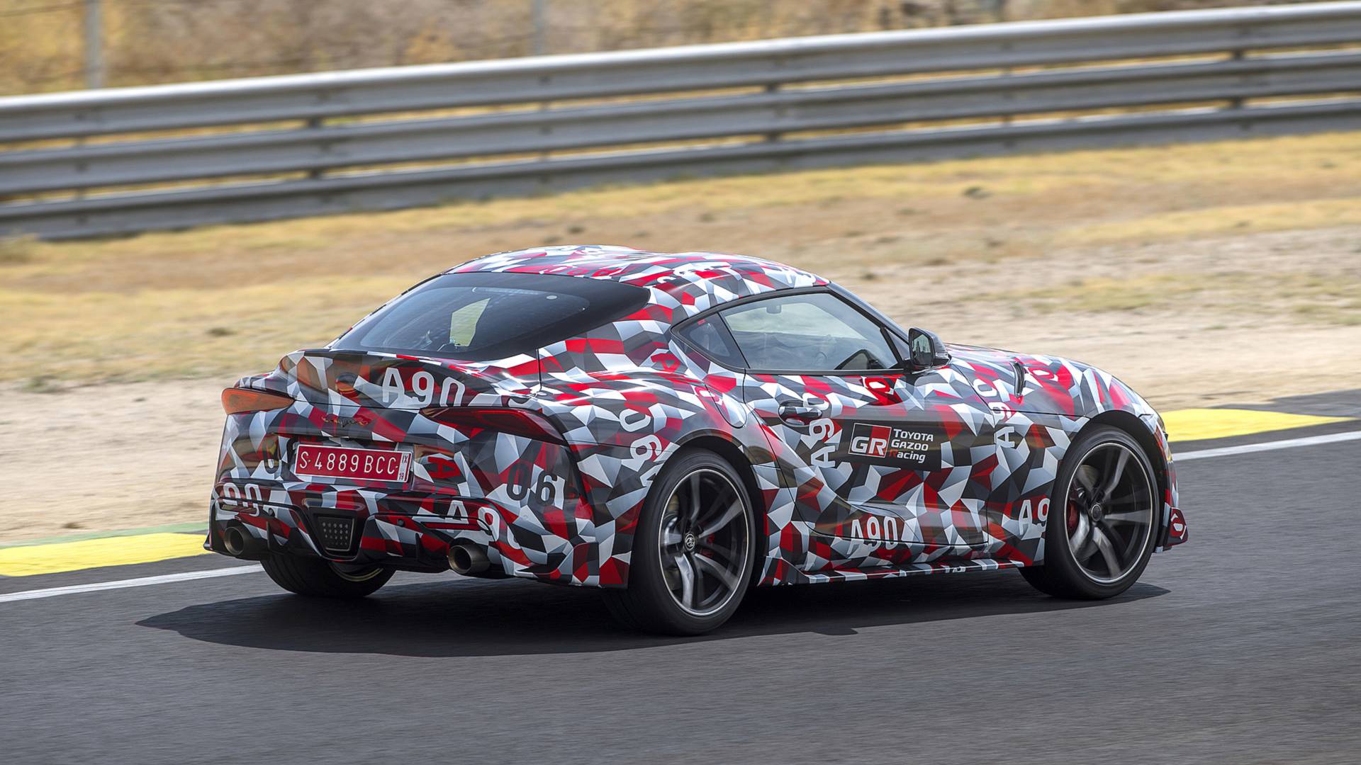 Oficial: el nuevo Toyota Supra debutará en enero