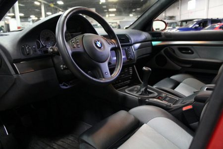Sale a la venta un BMW M5 E39 con 14.000 km... al precio de un BMW M2