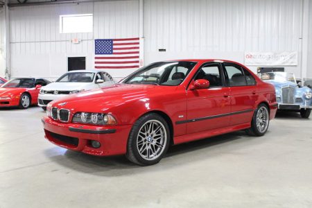 Sale a la venta un BMW M5 E39 con 14.000 km... al precio de un BMW M2