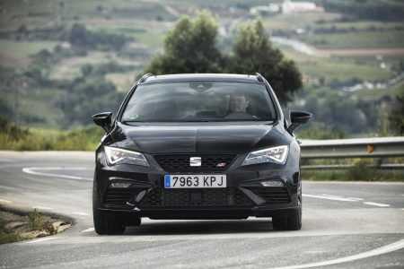SEAT León ST Cupra Black Carbon: ¿Te gastarías 50.700 euros en él?