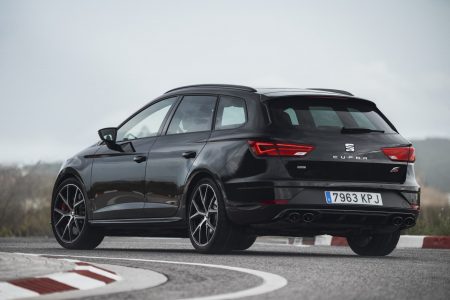 SEAT León ST Cupra Black Carbon: ¿Te gastarías 50.700 euros en él?