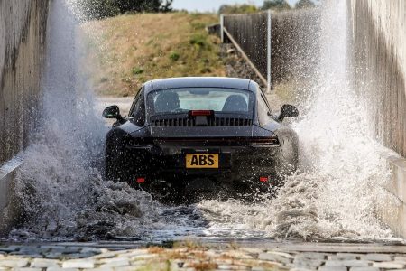 Así son los test de estes finales del nuevo Porsche 911