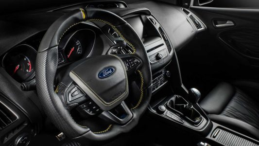 Carlex le pega un repaso al interior del Ford Focus RS y este es el resultado