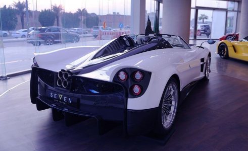 La primera unidad fabricada del Pagani Huayra Roadster busca dueño. ¿Quieres ser tú?