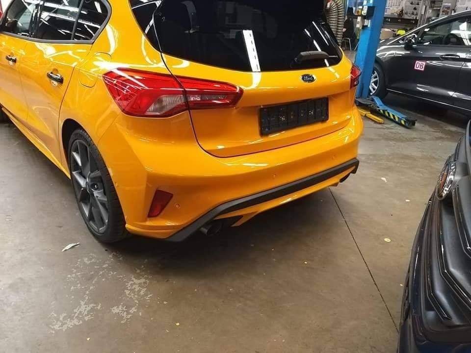 El Ford Focus ST 2019 se filtra antes de tiempo desde un concesionario oficial europeo