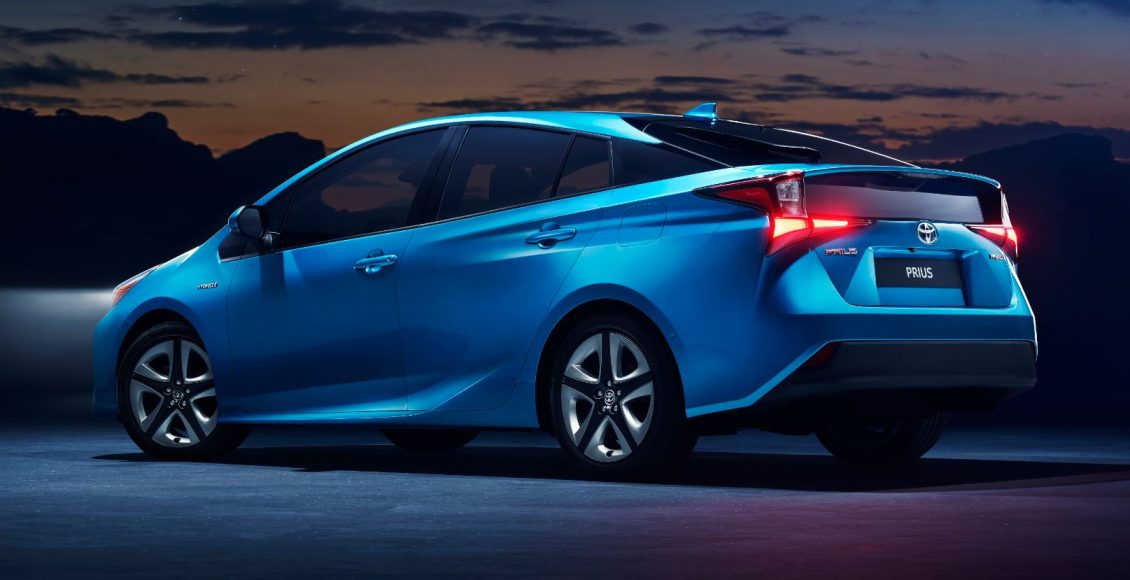 el-toyota-prius-2019-llega-con-la-posibilidad-de-montar-traccion-total-02