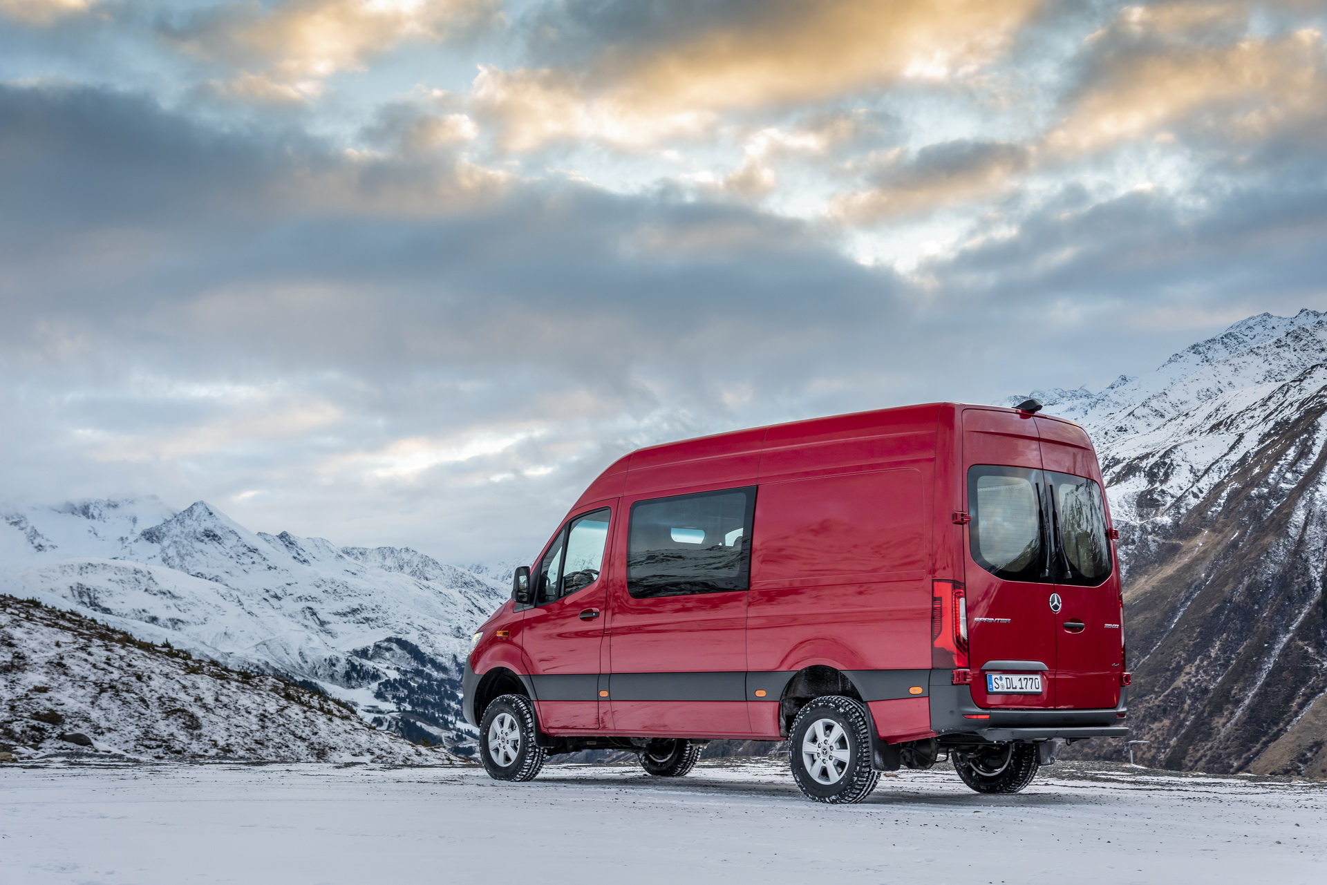 La nueva Mercedes-Benz Sprinter 4x4 2019 te permite llevar carga allí donde desees