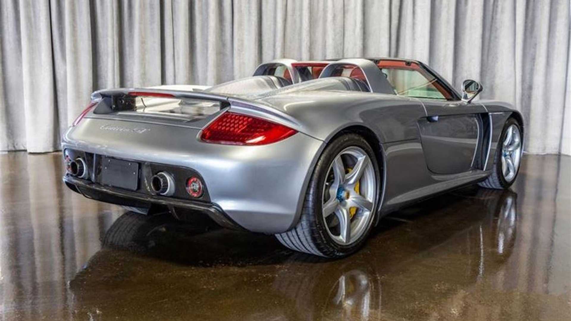 Todavía estás a tiempo de prácticamente estrenar un Porsche Carrera GT... si tienes 1,4 millones de euros
