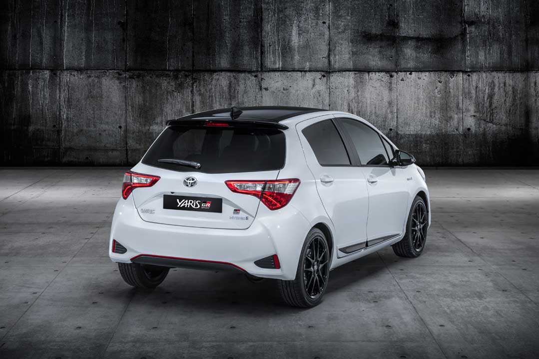 Toyota Yaris GR Sport: Estética deportiva y motor humilde