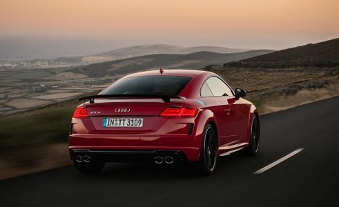 Audi TTS 2019: Pequeños cambios estéticos y más equipamiento