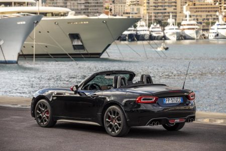 El 70 cumpleaños de Abarth trae la serie 70th Anniversary a los Abarth 595 y Abarth 124 Spider